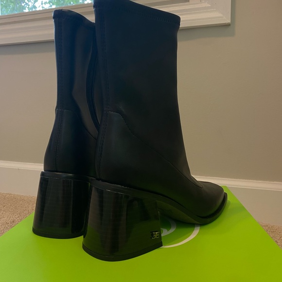 Sam Edelman Black Bootie - Wells - Picture 5 of 5